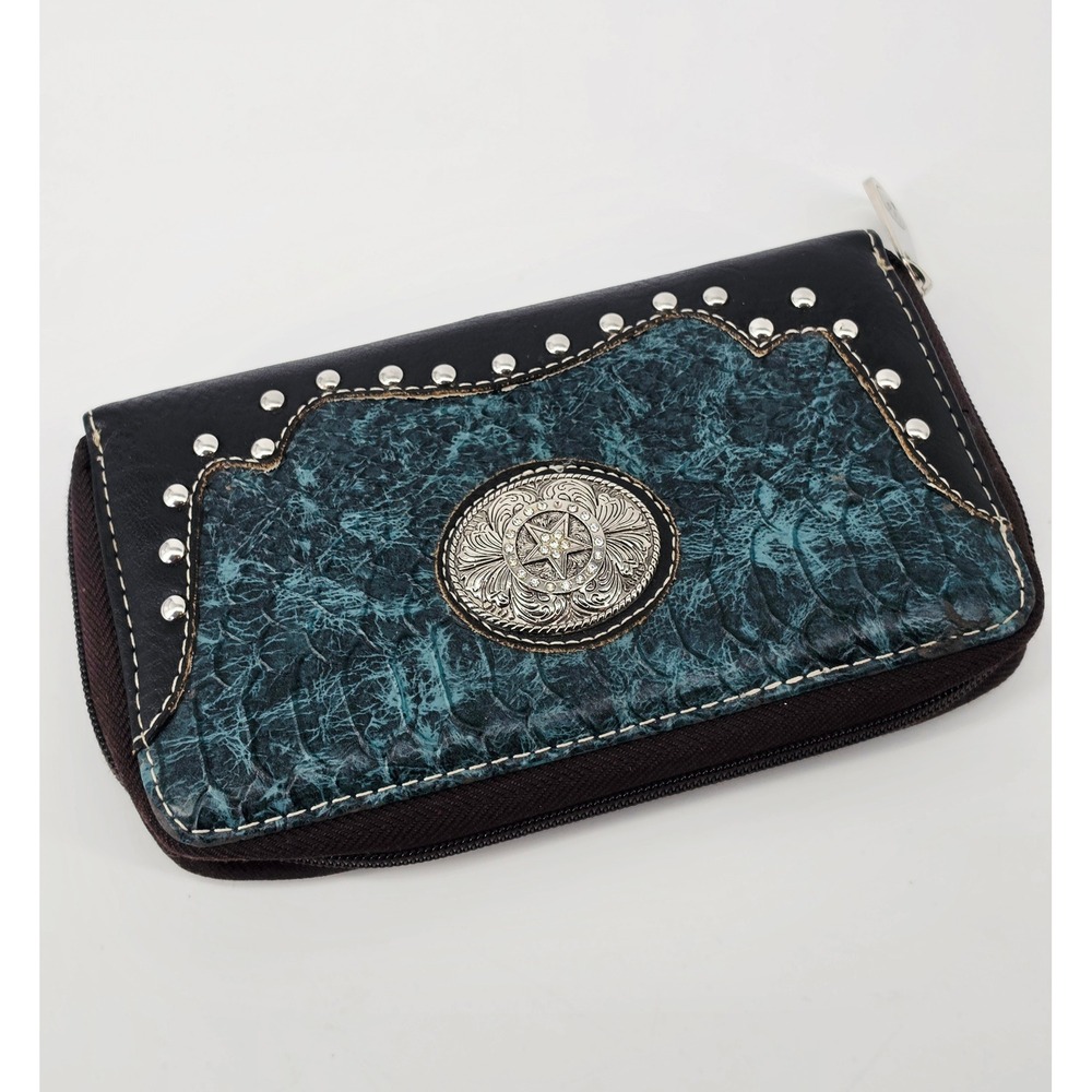 P&G Collection Western Turquoise Snakeskin Wallet Studded Star Concho Zip Around